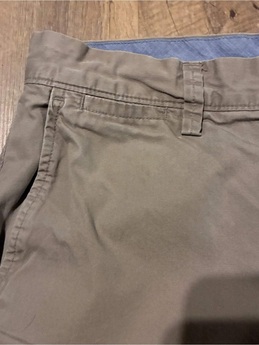 J. Crew Men's Flat-Front Chino Shorts in Tan/Gray